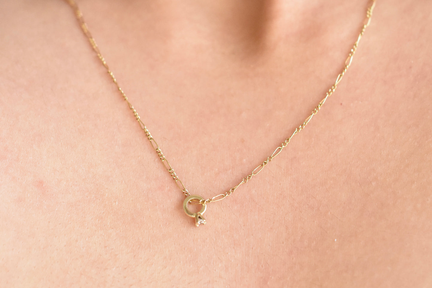 Dije de Oro 10k anillo mini