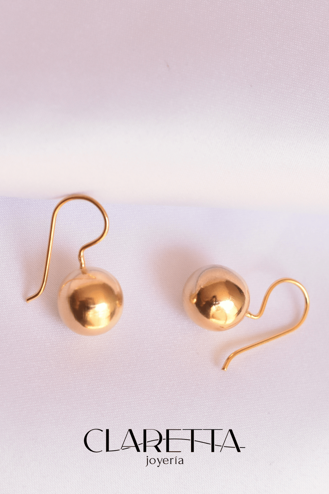 Aretes de Chapa de oro 14k de bola