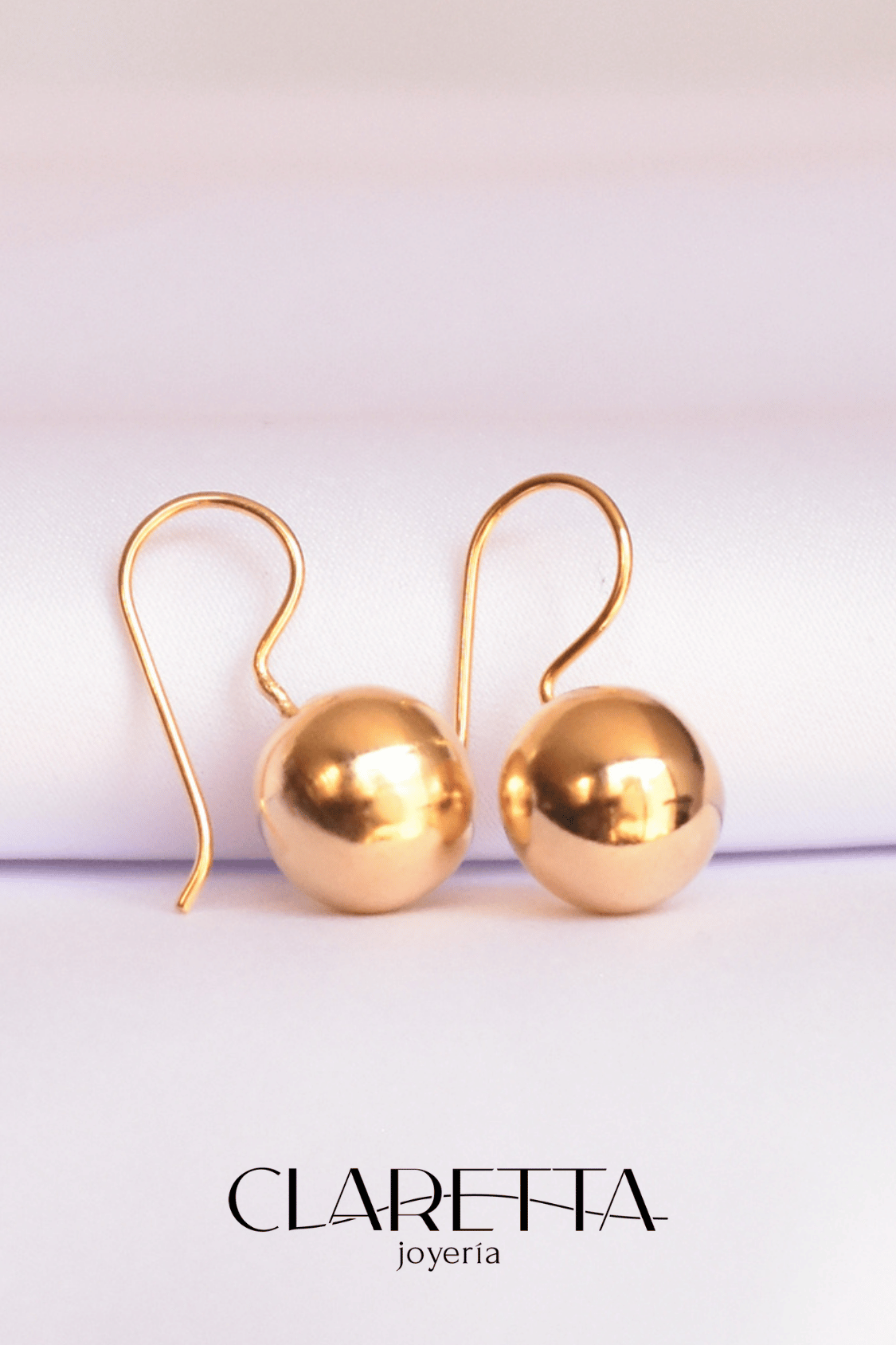 Aretes de Chapa de oro 14k de bola