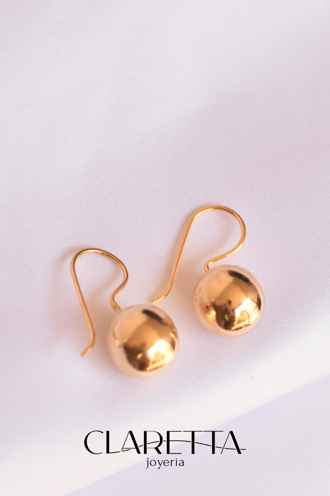 Aretes de Chapa de oro 14k de bola