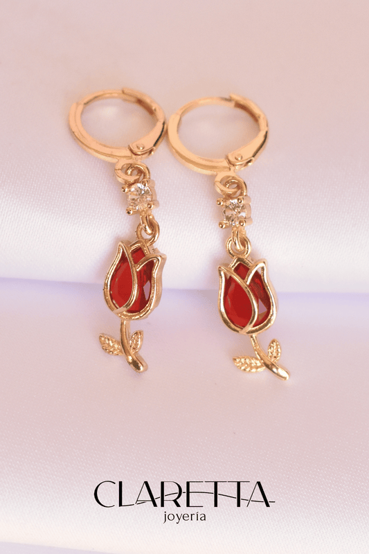 Huggies de Chapa de oro 14k de Rosa roja colgante