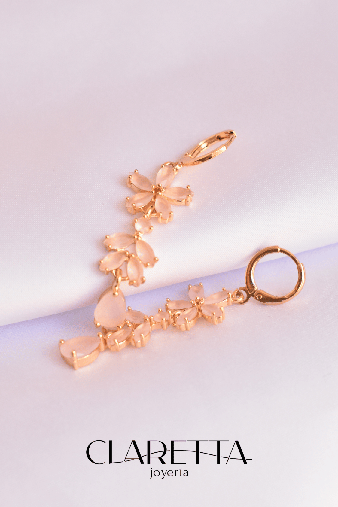 Huggies de Chapa de oro 14k de flores color rosa colgantes