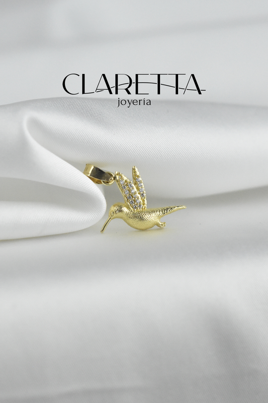 Dije con Forma de Colibrí de Oro 10k