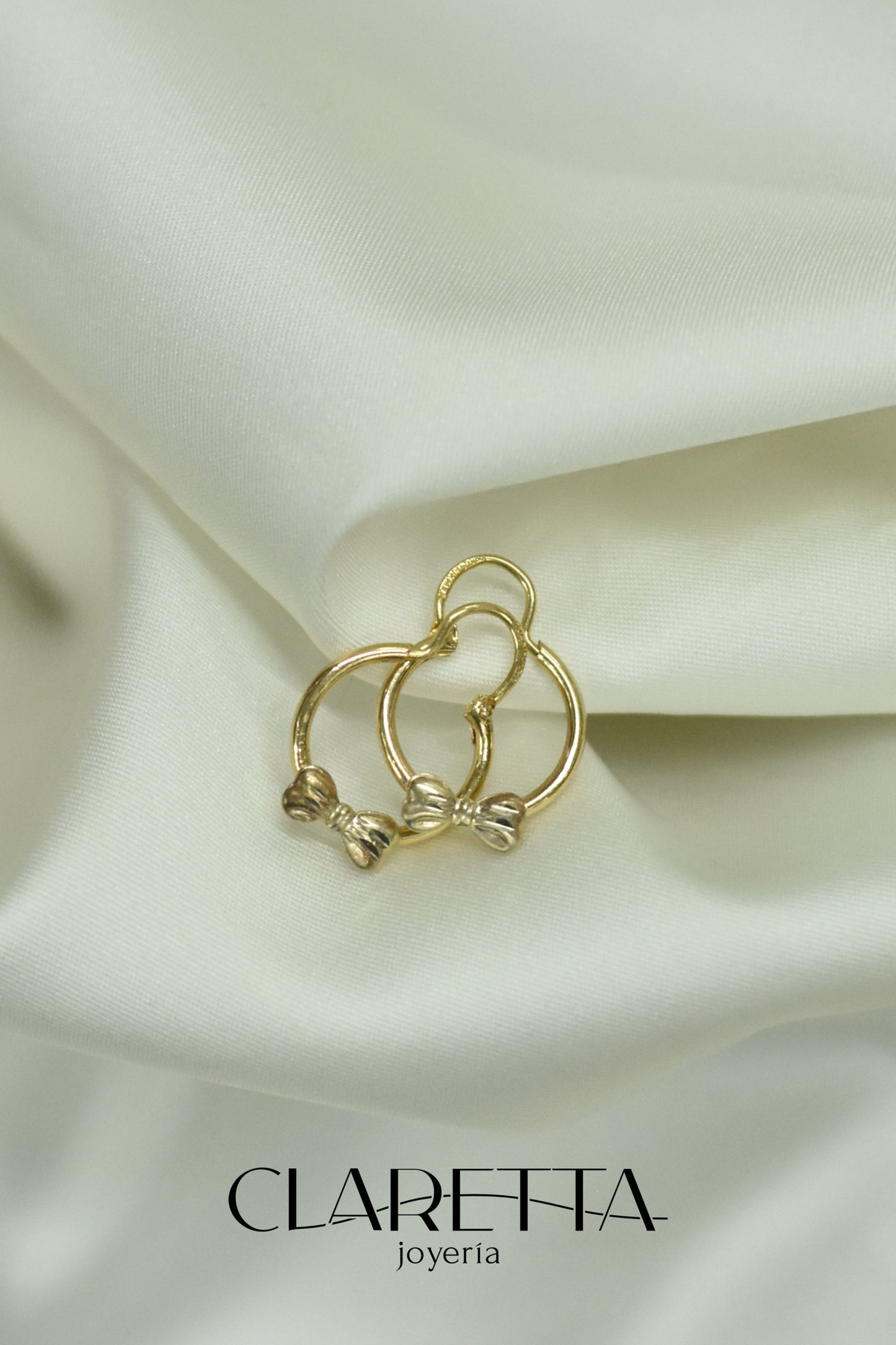 Arracadas de moñito 10k