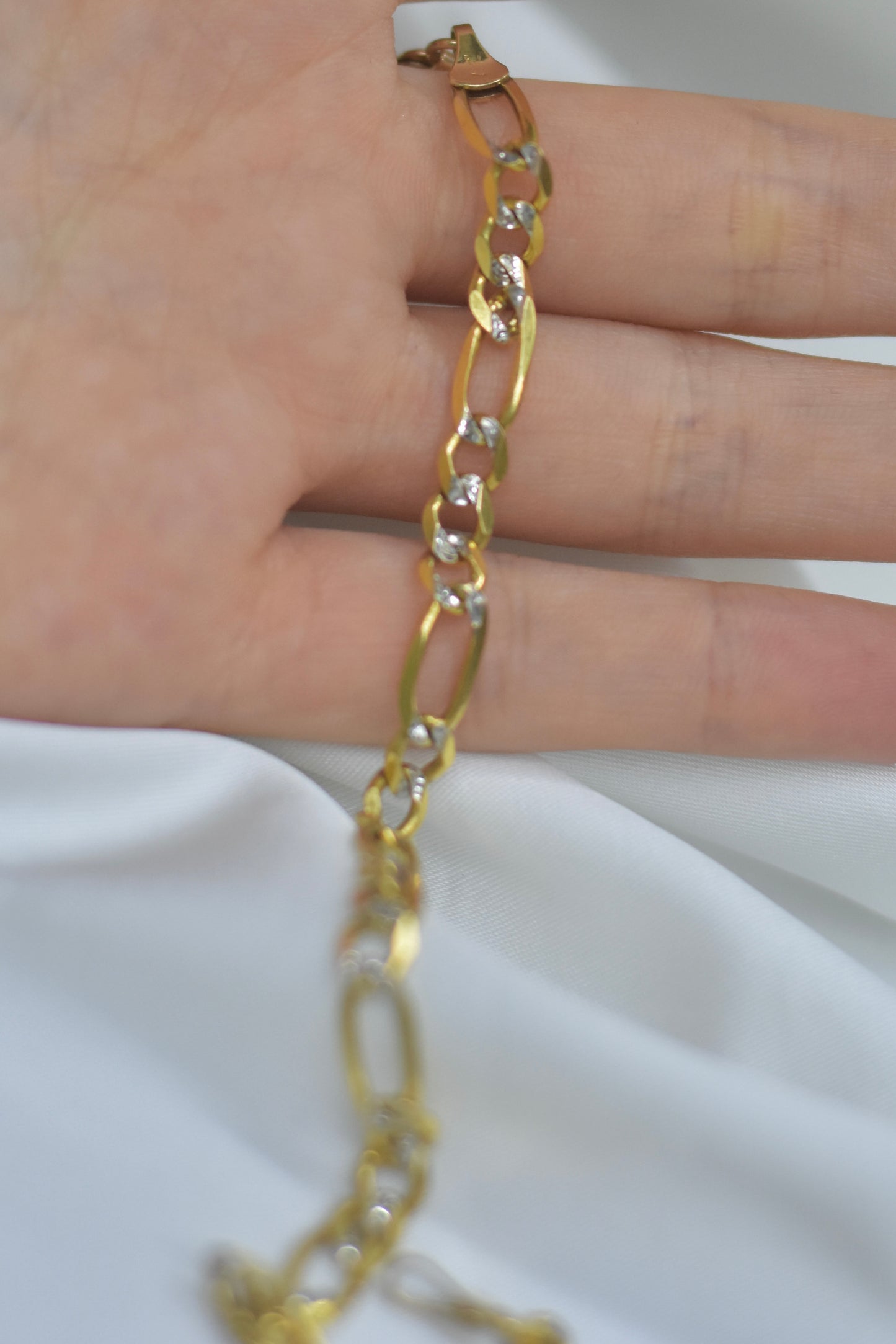 Pulsera con oro blanco 10k