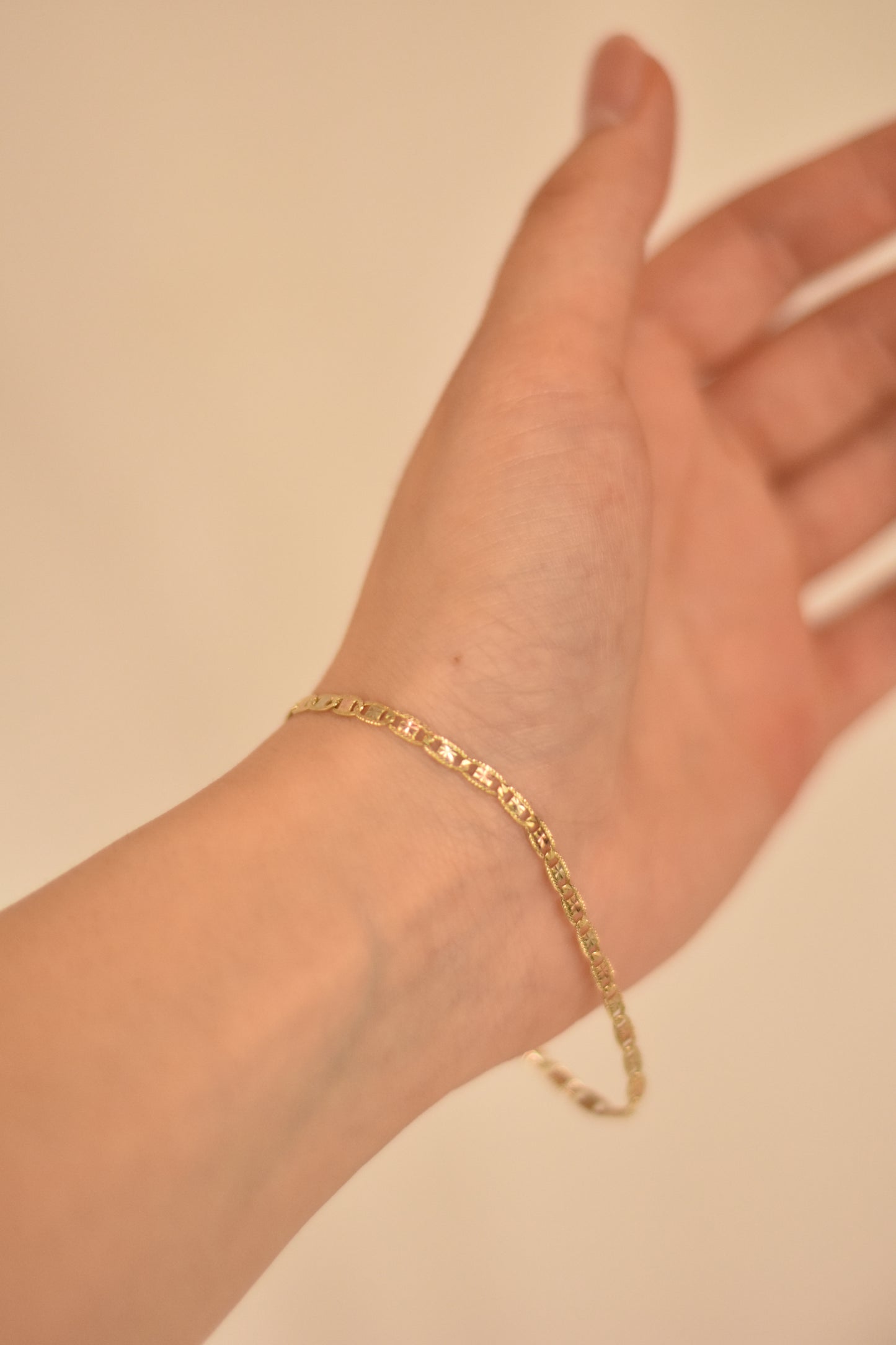 Pulsera Gucci oro florentino 10k