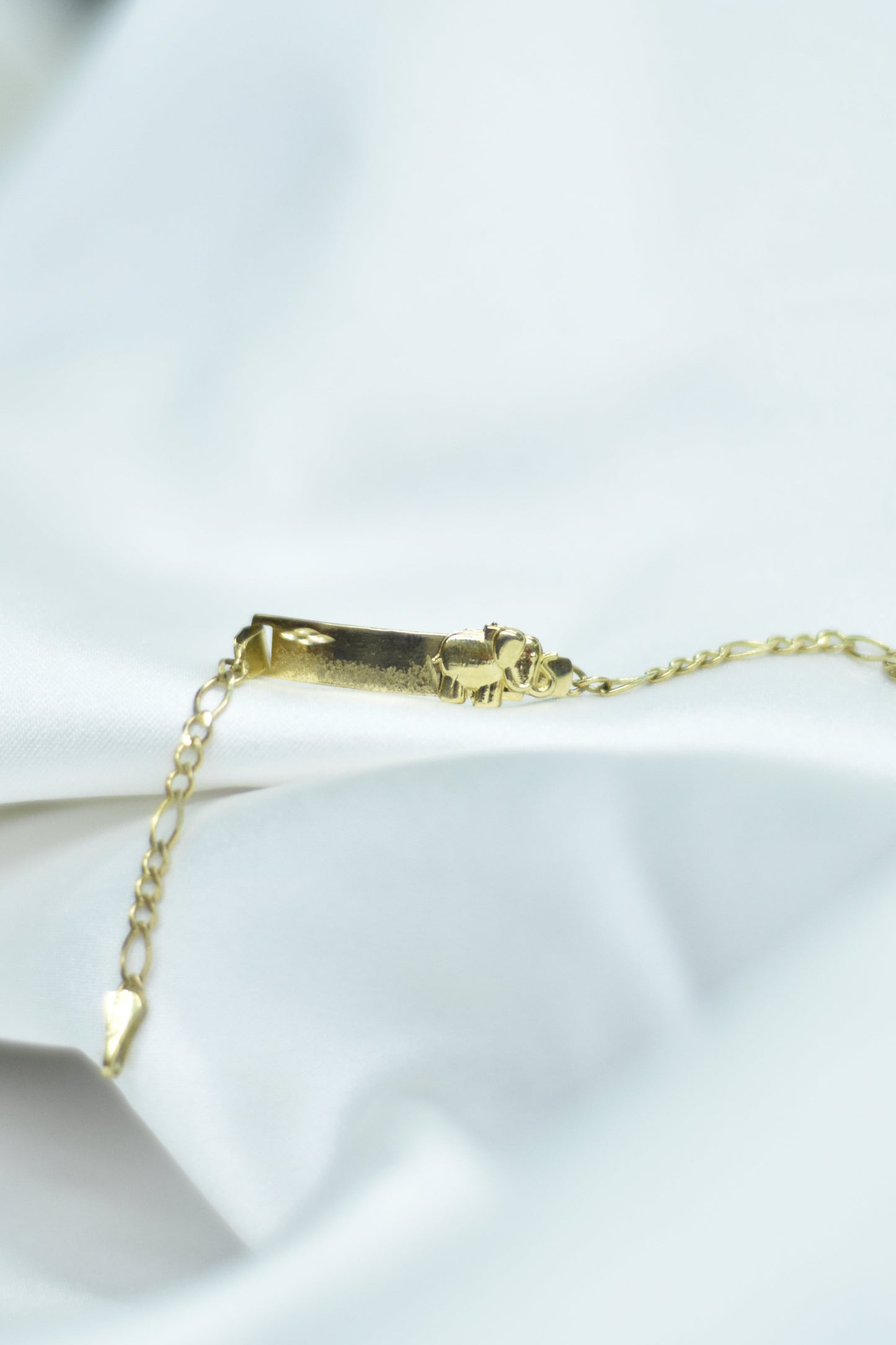 Esclava de niña con Elefante oro 10k