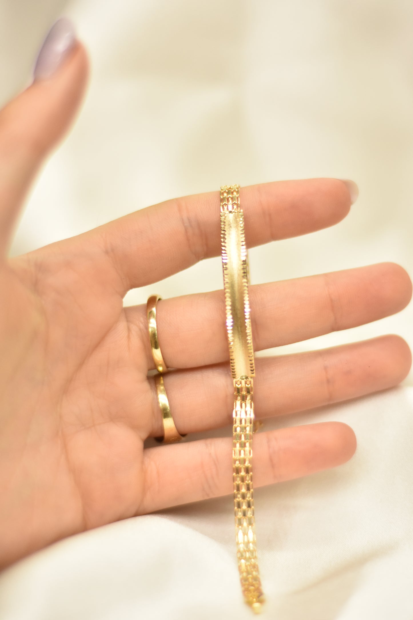 Esclava de oro 10k con correa bismark