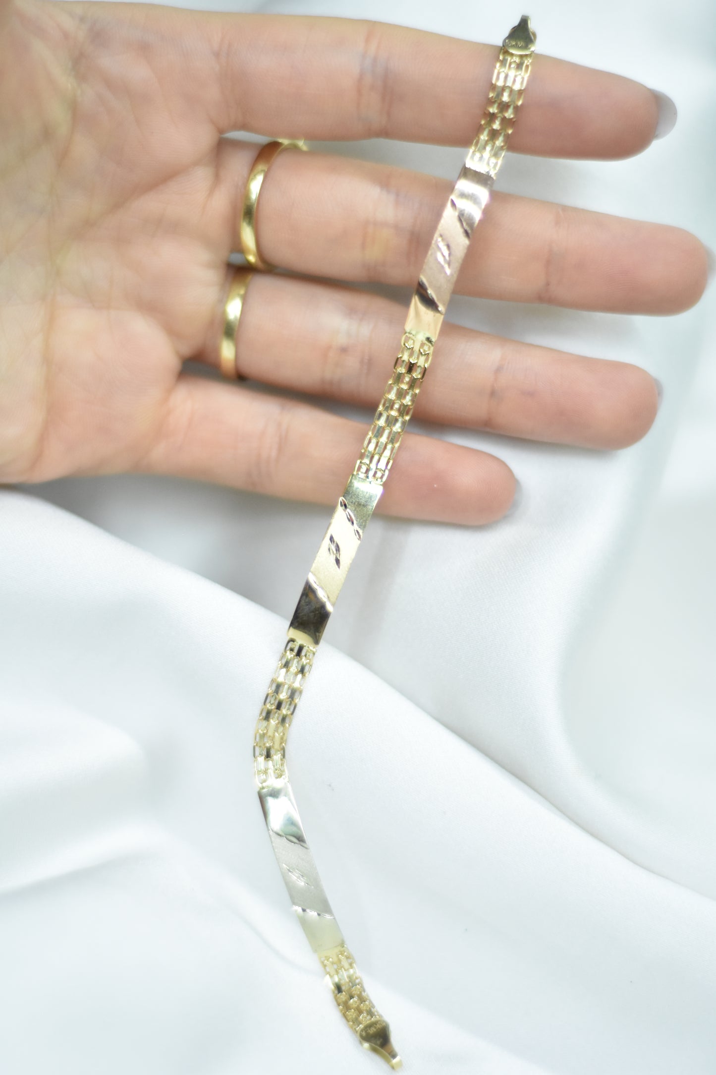 Brazalete de oro 10k