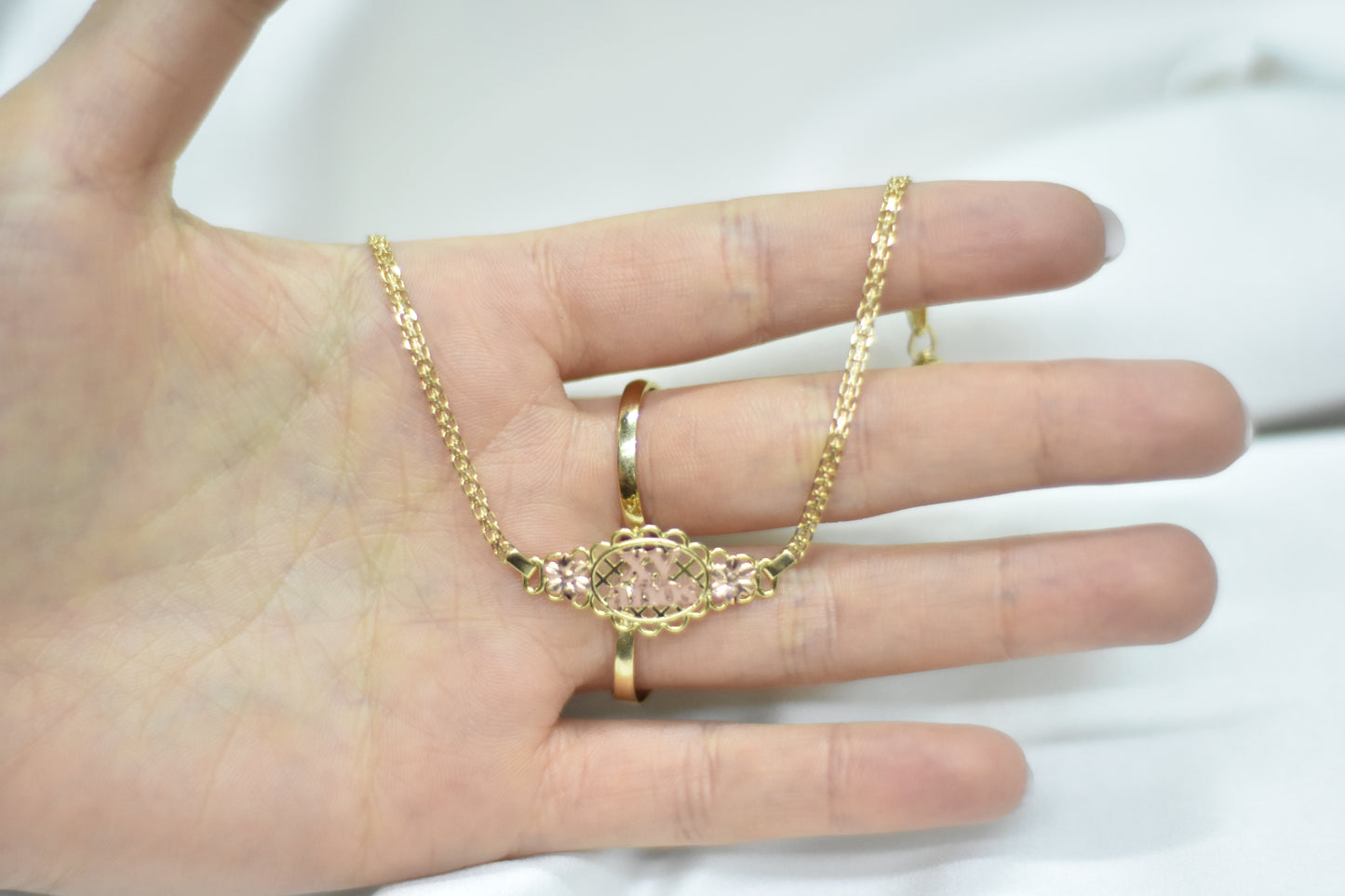 Pulsera para XV años oro 10k