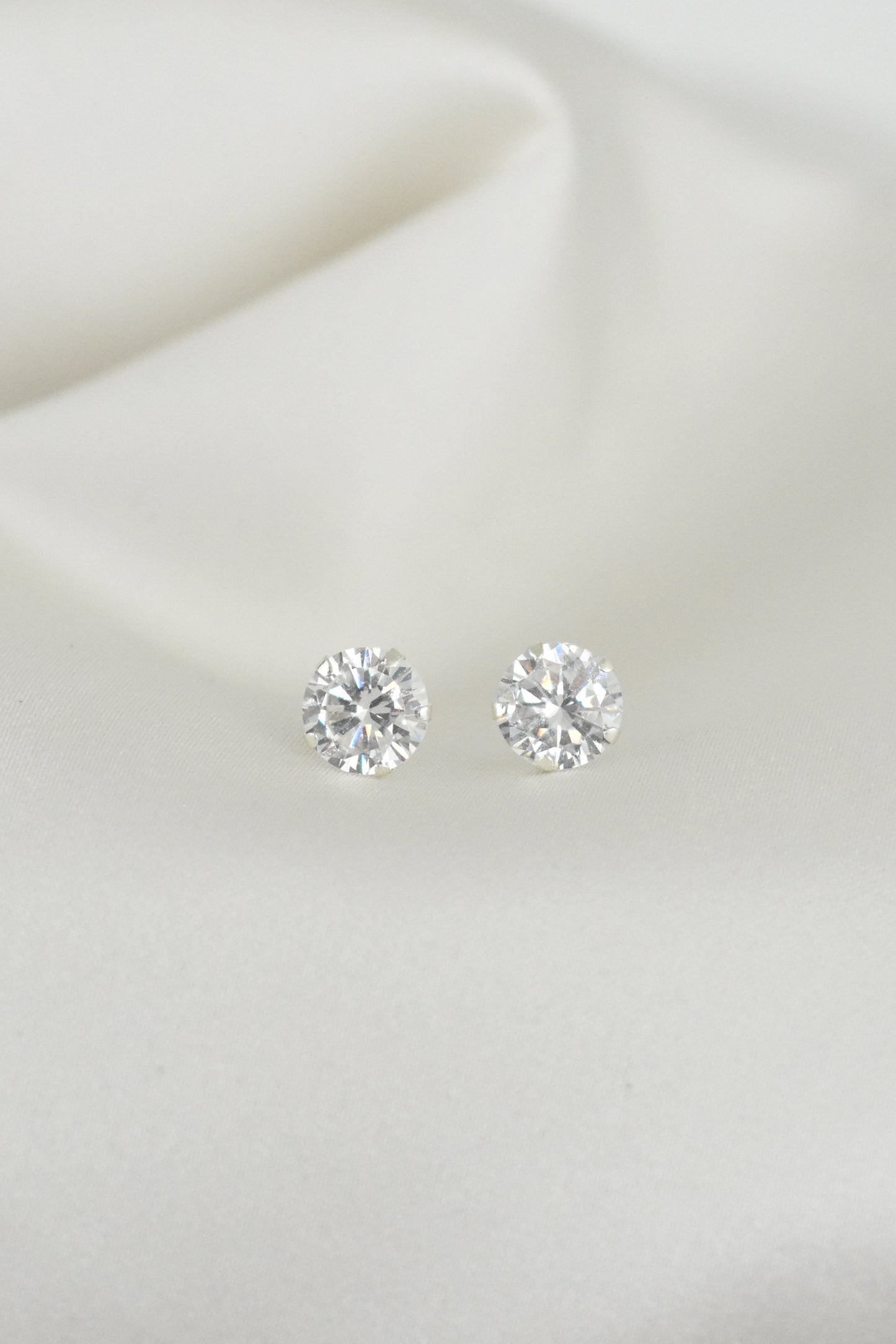 Broquel Plata .925 con Circonita cúbica Brillante