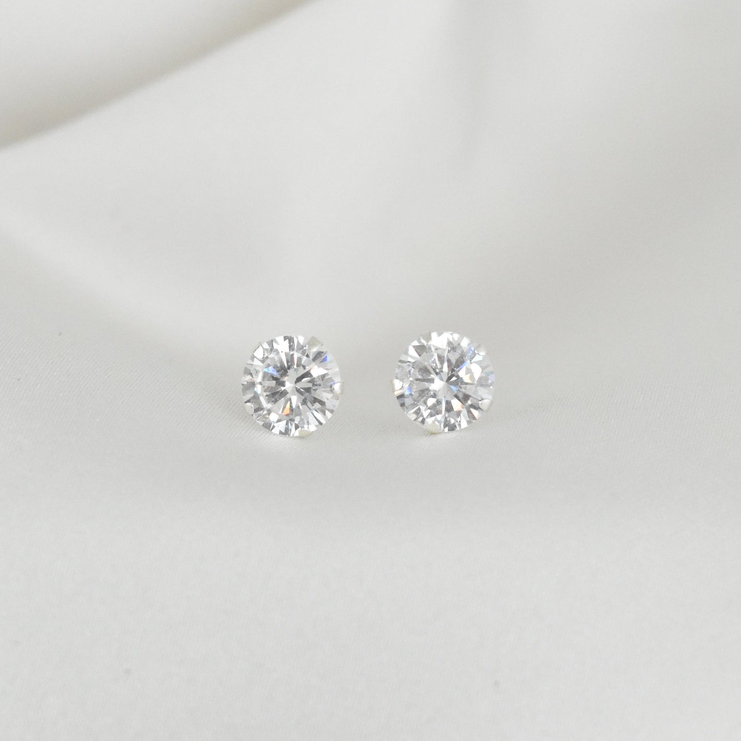 Broquel Plata .925 con Circonita cúbica Brillante
