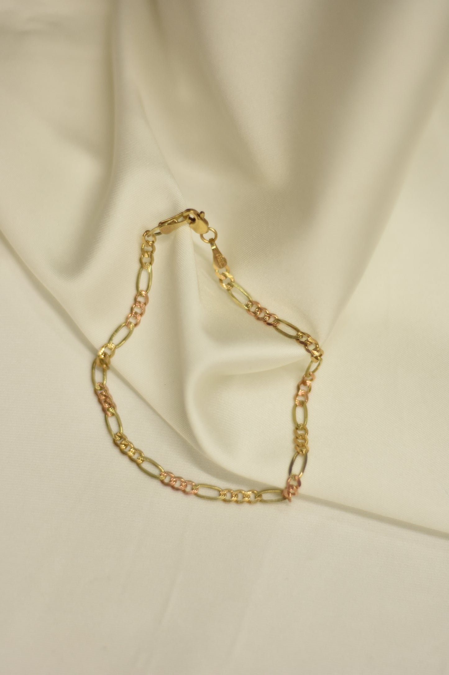 Pulsera Cartier con oro rosa 10k