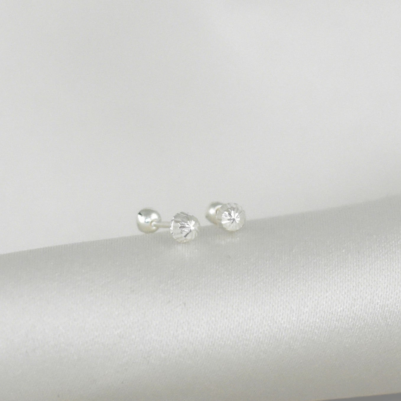 Broquel Plata .925 Hongo 4 mm